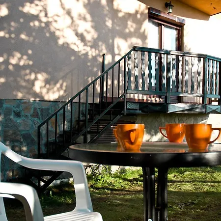 Apartment Gledovic 1 *